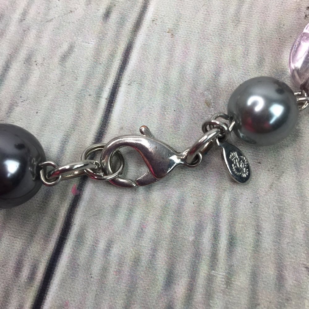 Elegant Pink and Silver Beaded Necklace - Picture 9 of 11